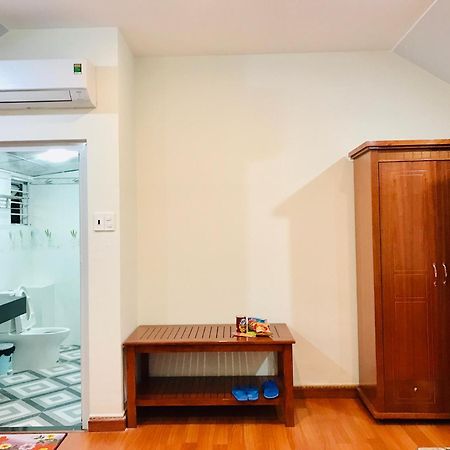 Khach San Hung Viet Hotell Kon Tum Exteriör bild