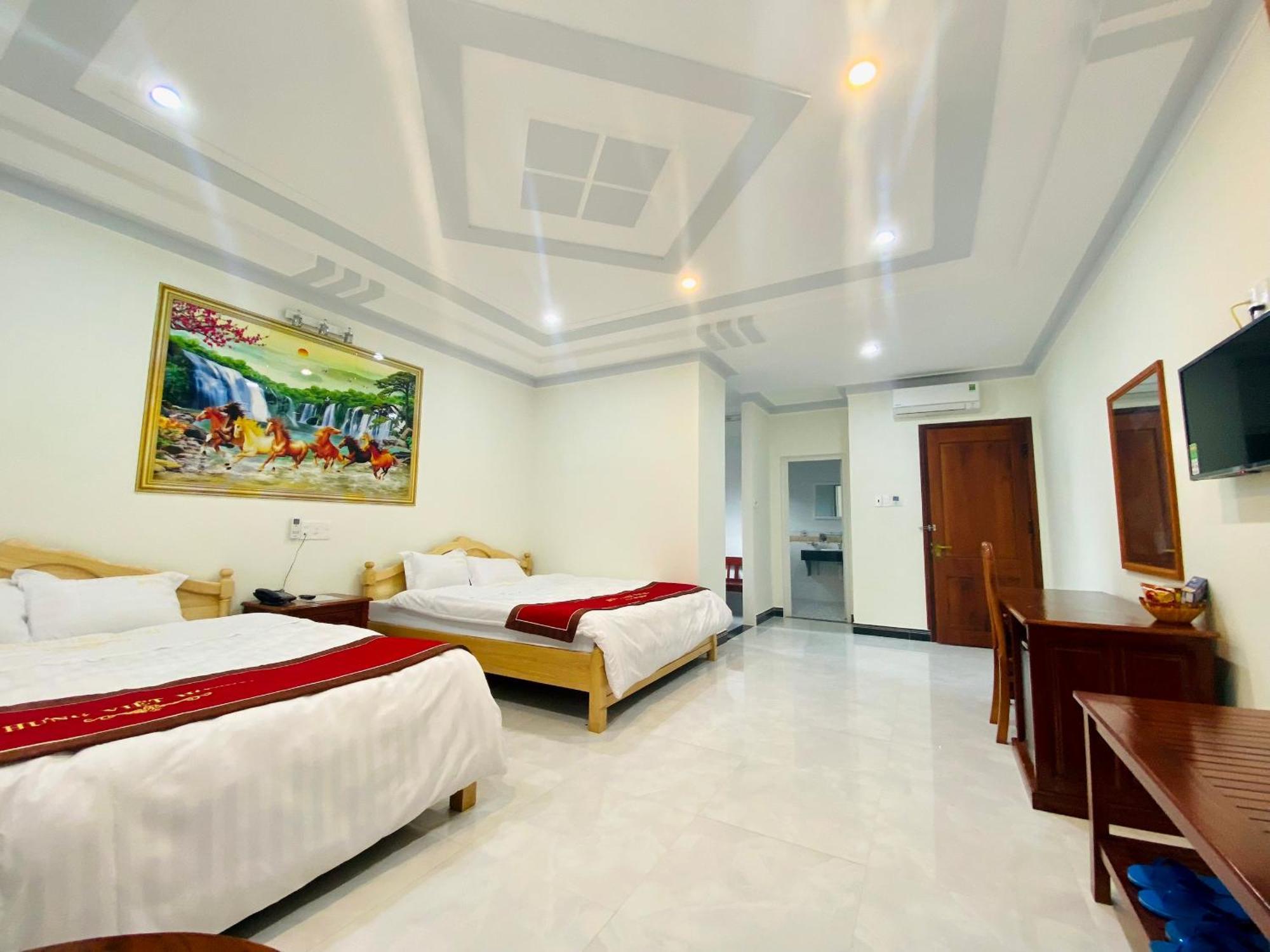 Khach San Hung Viet Hotell Kon Tum Exteriör bild