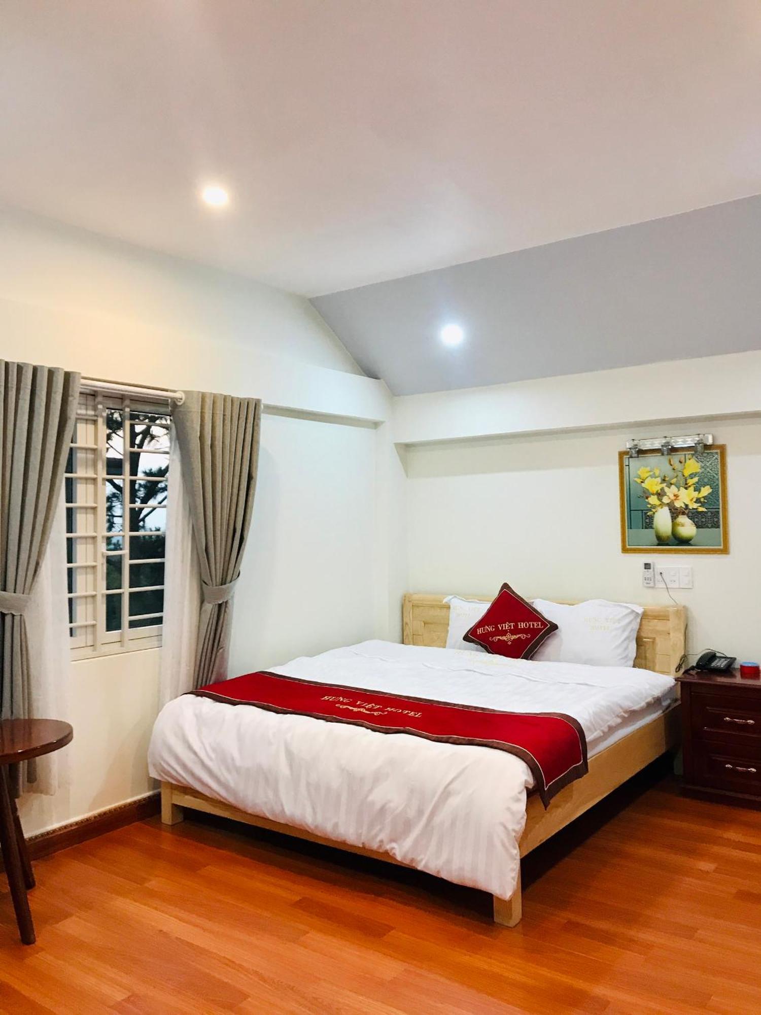 Khach San Hung Viet Hotell Kon Tum Exteriör bild